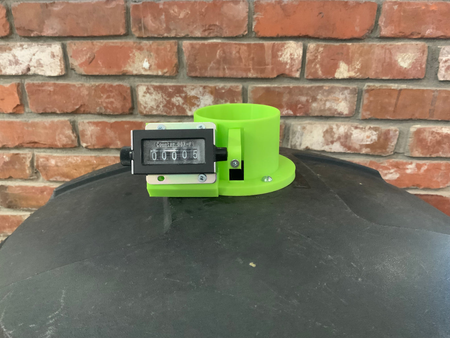 Recycling Can Counter
